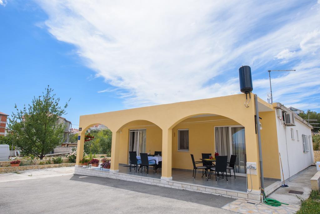 Apartments Patricia Trogir Exterior foto